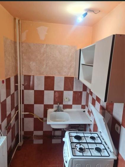 Proprietar dau spre inchiriere garsoniera foarte mare in zona centrala - 1