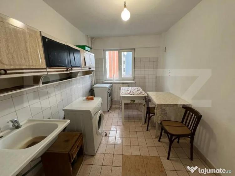 Apartament decomandat, 50 mp, zona Lapus - 2