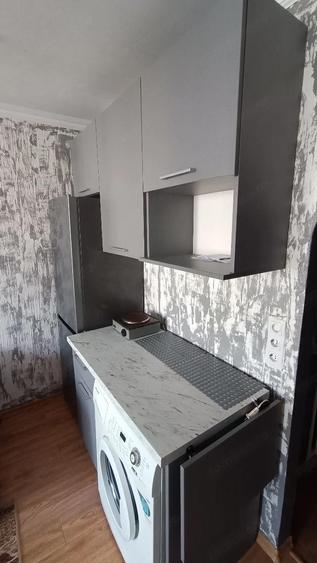 De vanzare garsoniera in zona Soarelui - 2