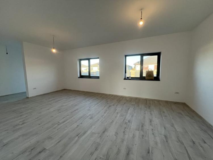 Sag - Casa individuala cu 3 dormitoare in zona Manastirii - 1