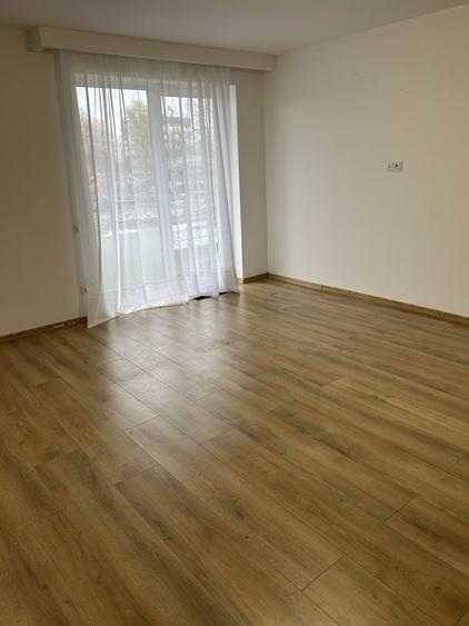 Inchiriez apartament 56 metri patrati util plus gradina 30 de metri in cadrul complexului Ama Residence - 9