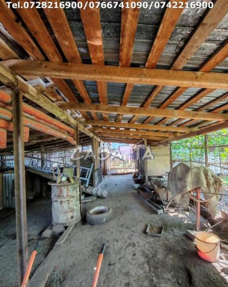 Casa situata in Samarinesti, sat Valea Bisericii - 15