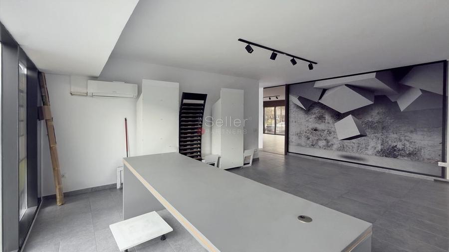 POZITIONARE PREMIUM - VAD COMERCIAL RIDICAT - 2