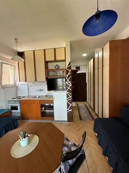 Apartament o camera zona Olimpia