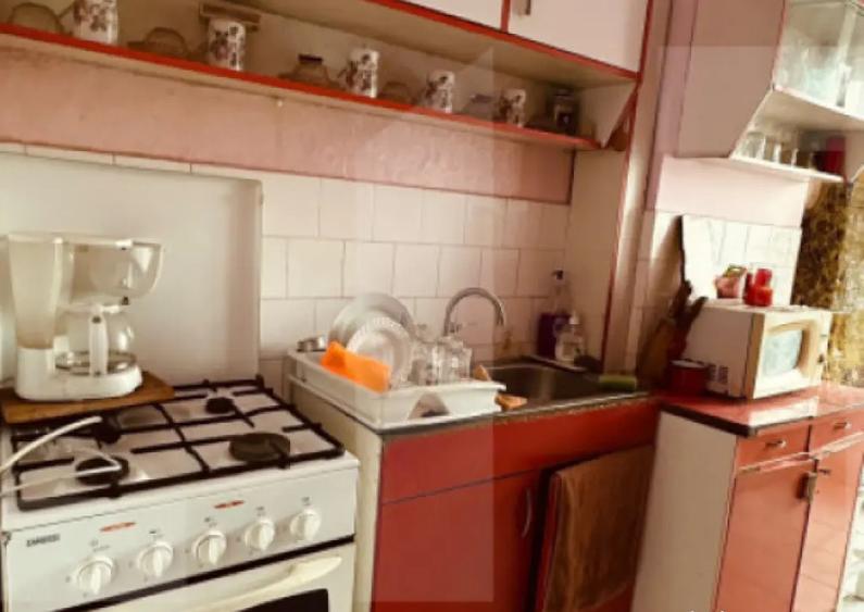 Apartament cu 3 camere si balcon, decoamandat, spatios si ca - 4