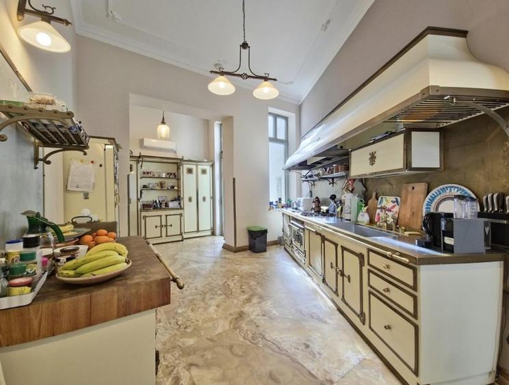 Vila cu arhitectura , 1000mp, 685 mp teren - 8