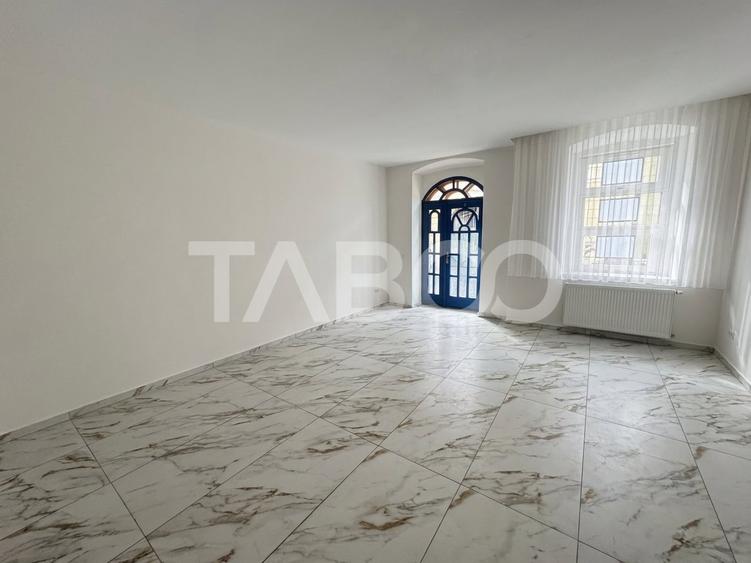 Spatiu de inchiriat la parter 133 mpu 5 camere Centrul Istoric Sibiu - 2