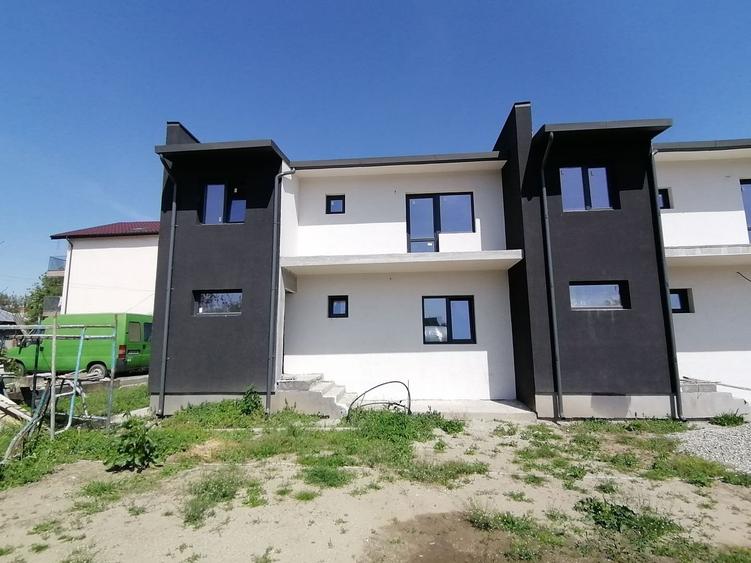 Casa P+1 in comuna 1 Decembrie - str. Victoriei - 2