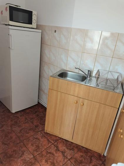 Garsoniera zona Onix - 2