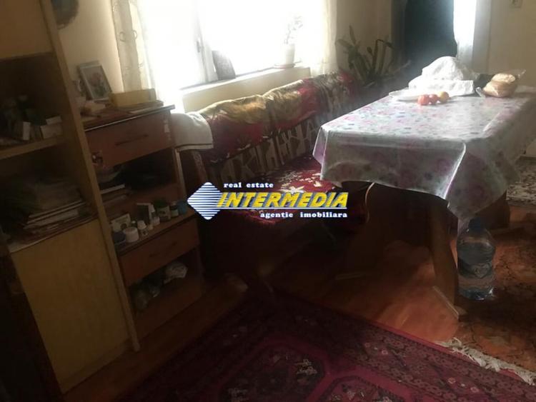 Casa de vanzare cu 3 camere in Alba Iulia zona Centru - 6