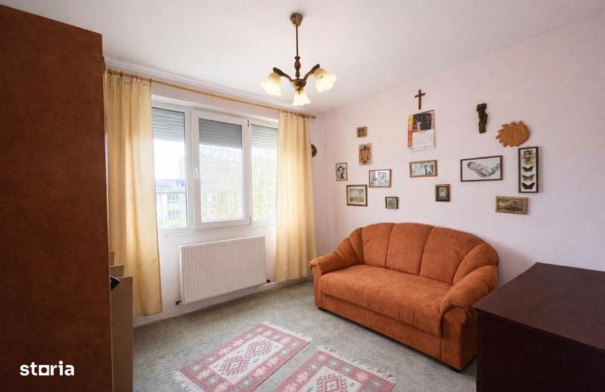 Apartament 3 camere decomandat, Rogerius str. Aluminei - 1