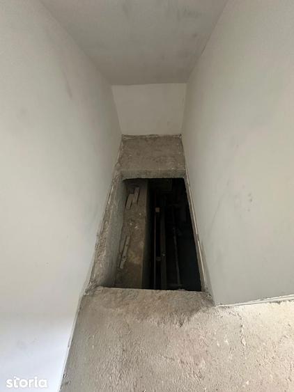 Casă cu 4 camere cu Teren 130 Mp în Central