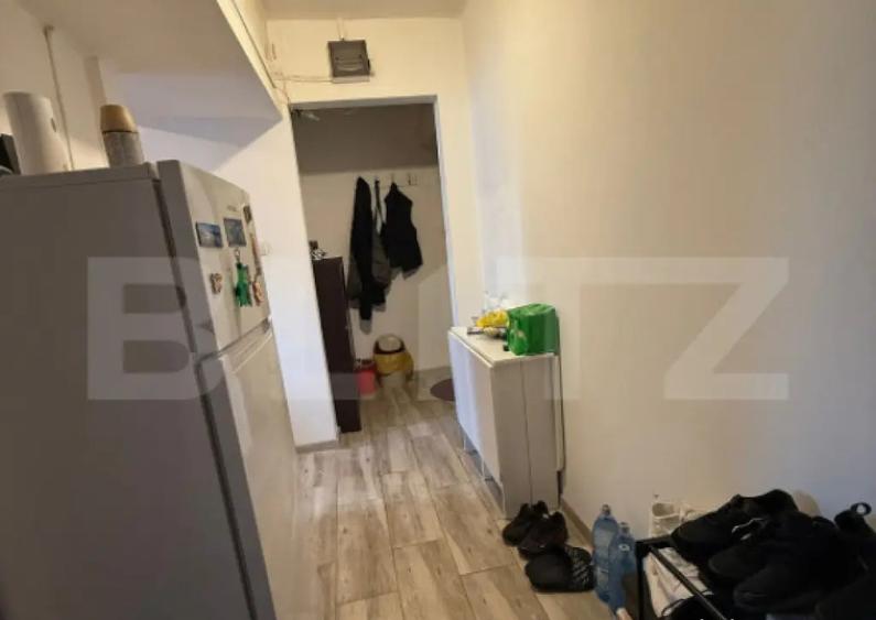 Apartament 2 camere ,renovat , zona micro 4 - 1