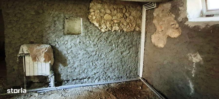 Casa cu suprafata de 140mp si teren 542mp,centrul localitatii Cristian - 4