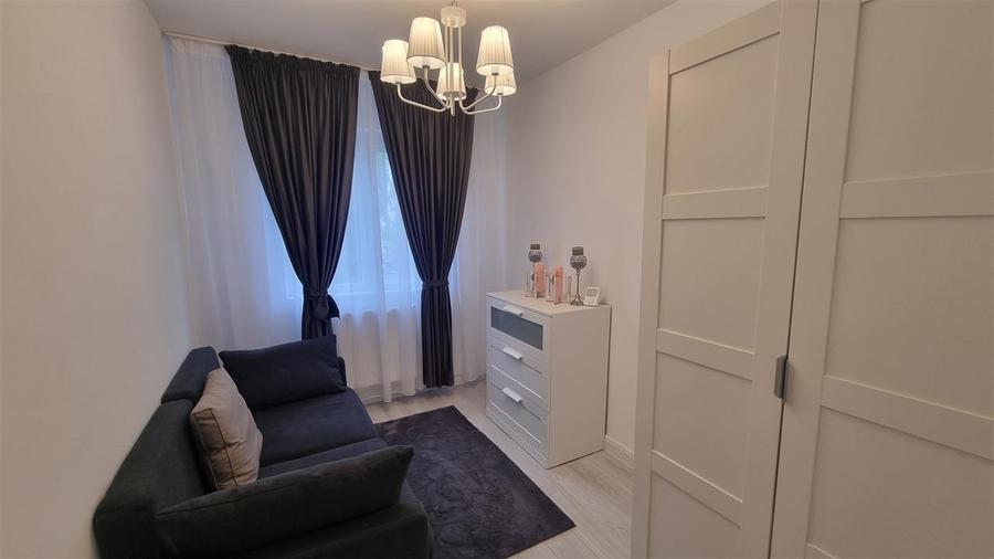 Apartament de 3 camere zona Centrul Civic - 6