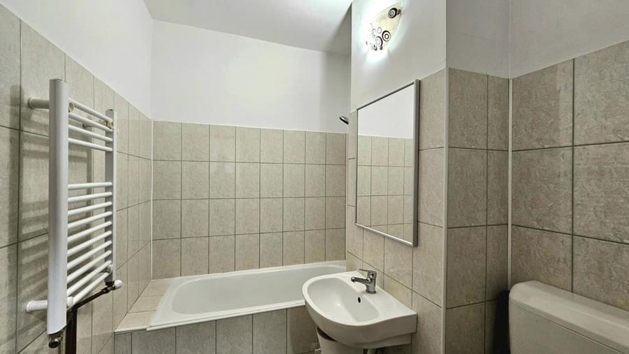 Garsoniera Etaj 1 - 500 M Lacul Noua - 7