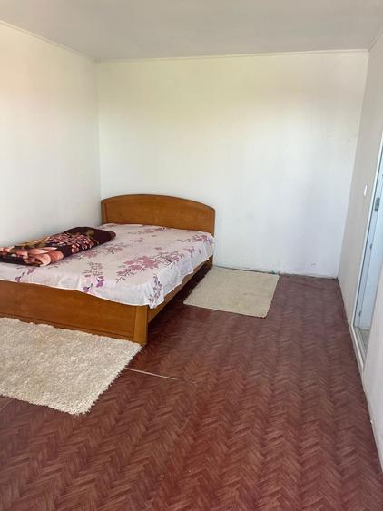 Casa la curte de inchiriat 6 camere, 4 bai ideala pentru echipe muncitori / grupuri alte nationalitati - 1