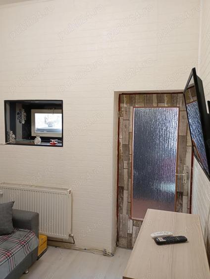 Proprietar vand locuin?a la curte comuna. - 3