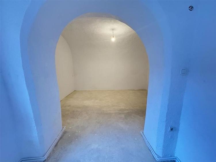 Apartament 3 camere la casa zona Centrala - 14