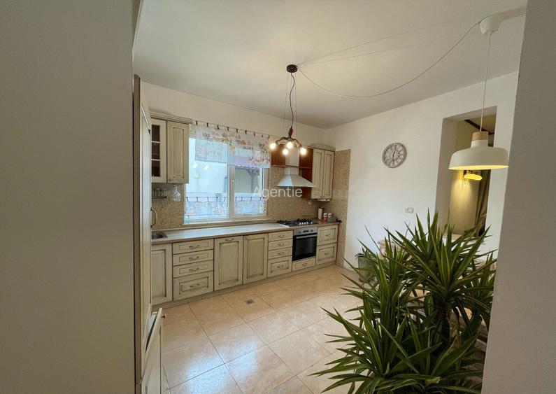 Vila Pipera Iancu Nicolae, Piscina, etc..