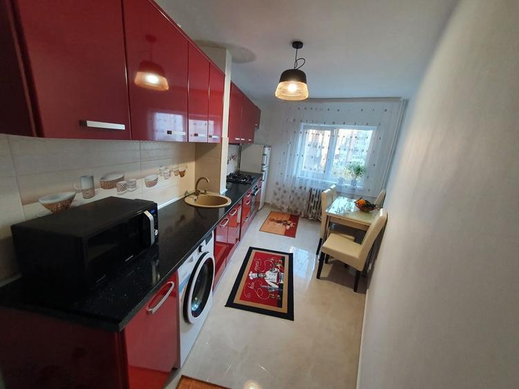 Apartament central Rm. Valcea, 2 camere - renovat - 5