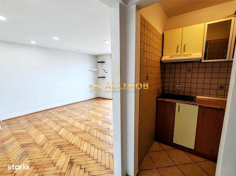 Garsoniera in Ploiesti, zona ultracentrala - 9