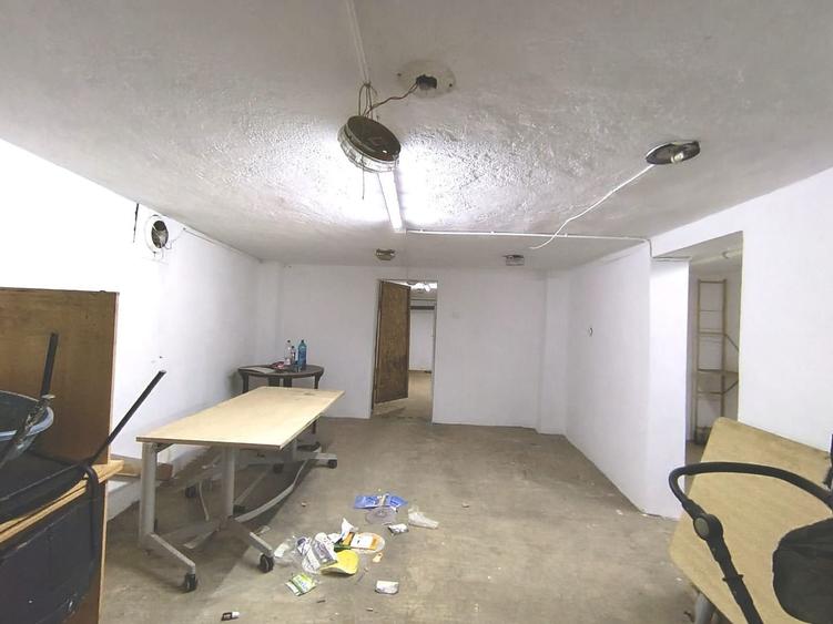 Spatiu comercial pretabil birouri, cafenea, demisol I Simion Barnutiu - 4