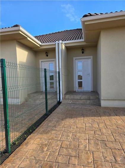 Duplex pe parter - zona buna - toate utilitatile - 5