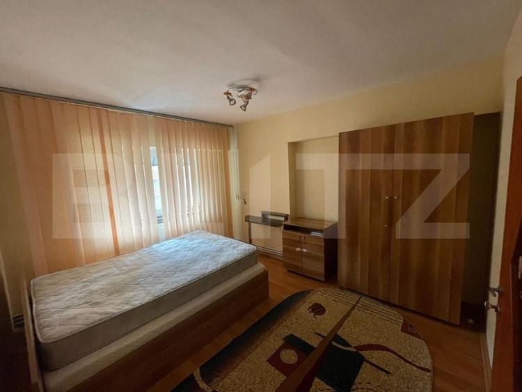 Apartament de vanzare, cu 3 camere, 70 mp, zona Garii - 3
