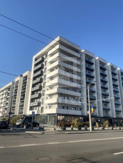 Spatiu comercial 120-600 mp langa Mega - 1