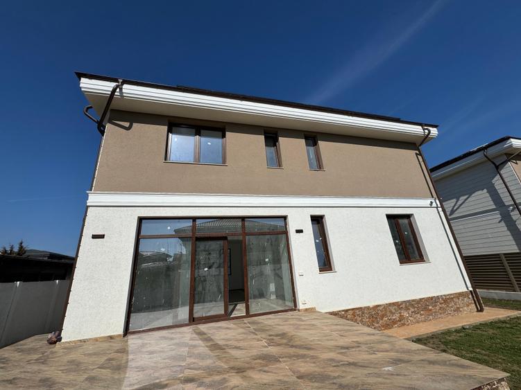 VILE DE LUX , 3 CASE CU CIRCUIT INCHIS, PANOURI FOTOVOLTAICE, POMPA DE CALDURA - 14