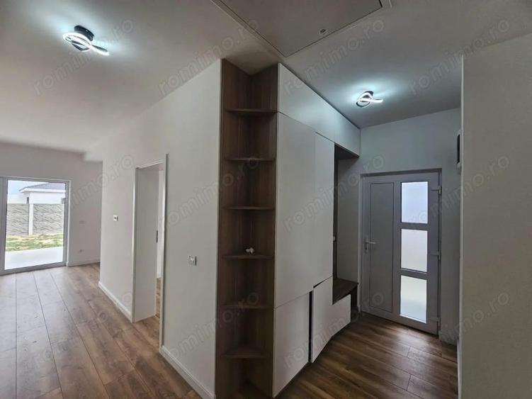 Duplex pe parter. Vatra veche a satului. Disponibil imediat - 5