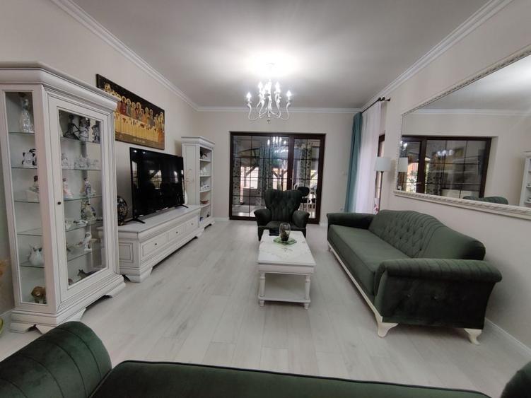 CASA  DEOSEBITA LA  SACALAZ IN SUPRAFATA DE 153 MP - 1