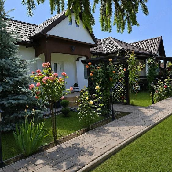 Vand Casa de vanzare in jude?ul Prahova, comuna Dragane?ti, sat Cornu de Jos, str. Principala - 7