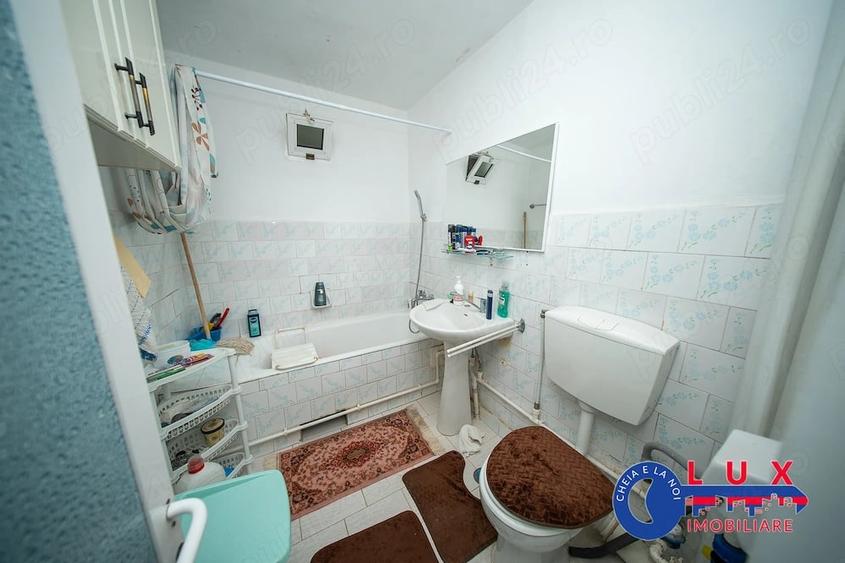 Apartament cu 2 camere decomandat în C5