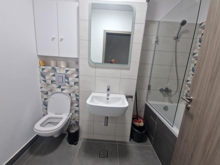 Garsonieră decomandată în Take Ionescu