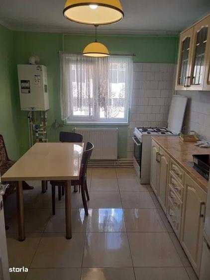 Apartament cu 3 camere în Mărăști