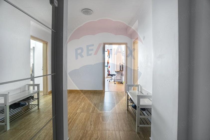 Apartament cu 3 camere decomandat în Blumăna