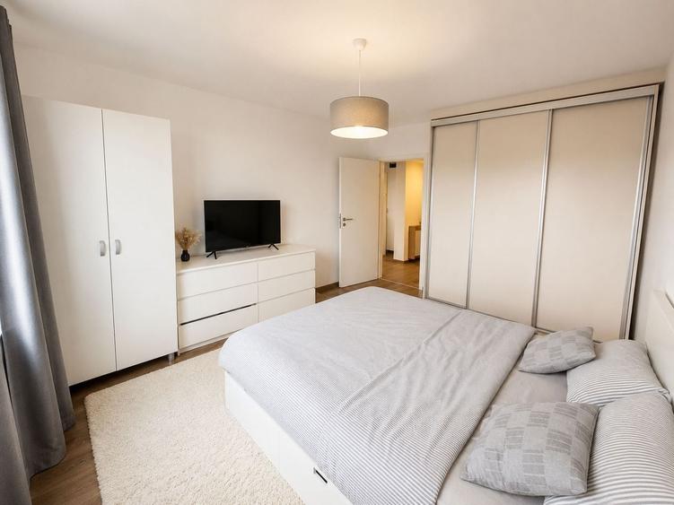 Apartament cu 2 camere decomandat, mobilat în Spitalul Județean