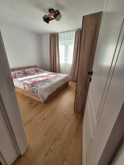 Apartament cu 2 camere decomandat în Petros