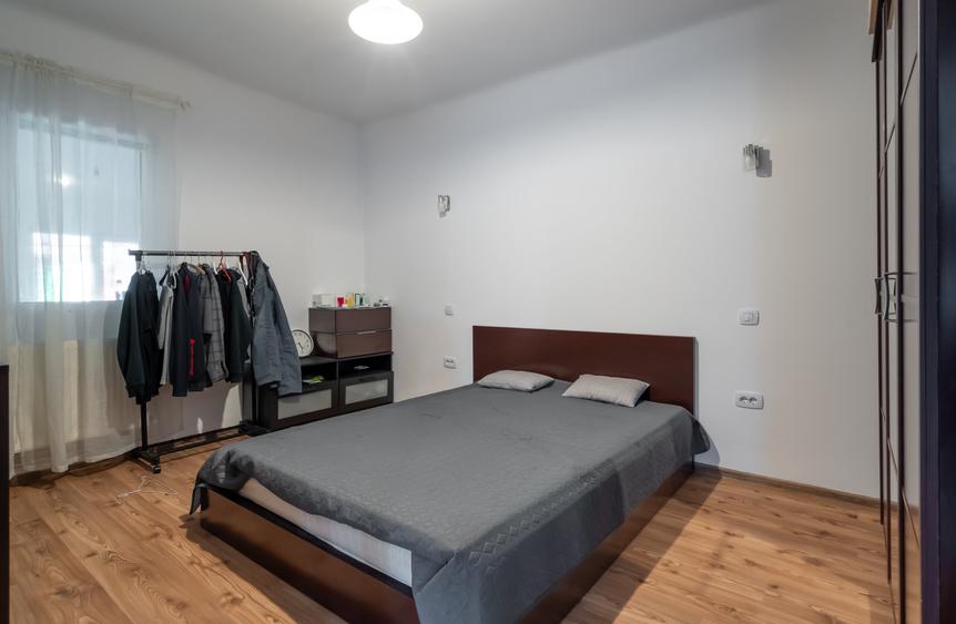 Casă individuală cu 3 camere cu Canalizare în Bucureștii Noi