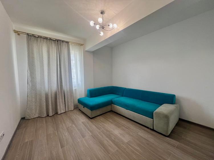 Apartament cu 3 camere decomandat în Florești