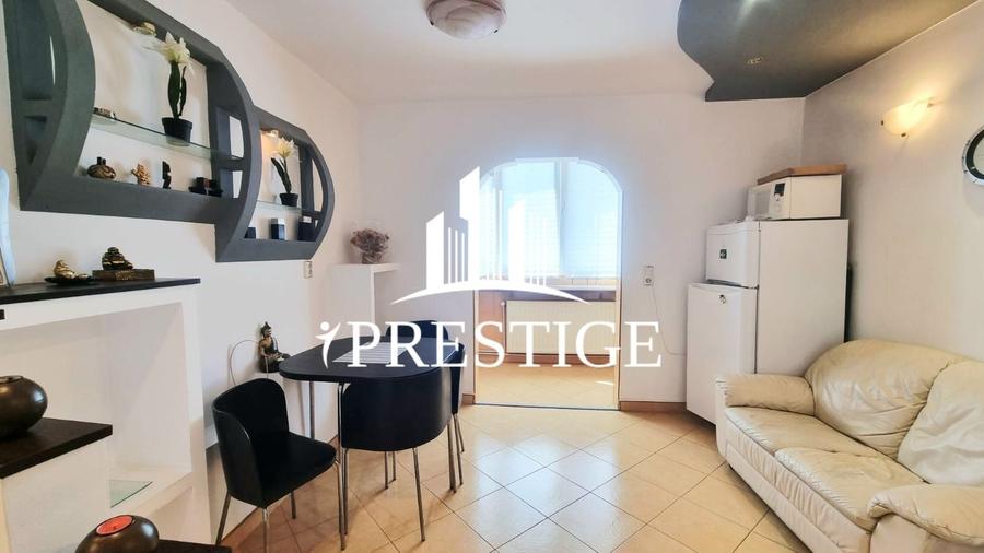 Apartament cu 3 camere decomandat, mobilat în Calea Dumbrăvii