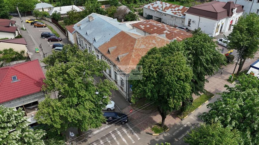 Spațiu comercial, de 381 mp, în Central