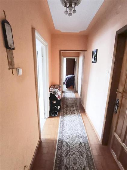 Apartament cu 2 camere decomandat în Apollo