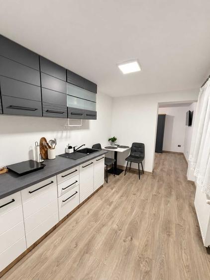 Apartament cu 2 camere decomandat în Exterior Vest