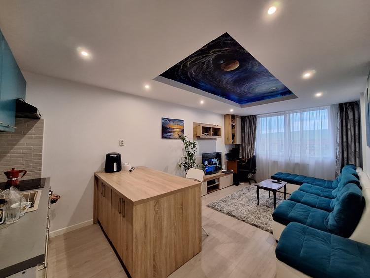 Apartament cu 3 camere semidecomandat, mobilat în Florești — fotografia 2