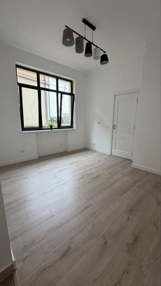 Garsonieră decomandată în Unirii
