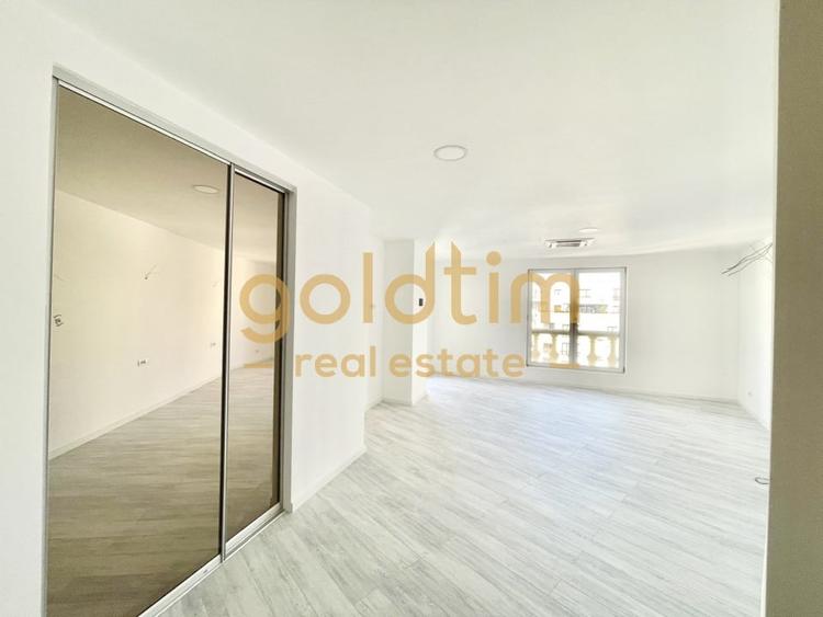 Apartament cu 4 camere decomandat în Herăstrău