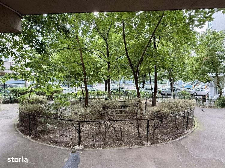 Apartament cu 3 camere decomandat în Titulescu